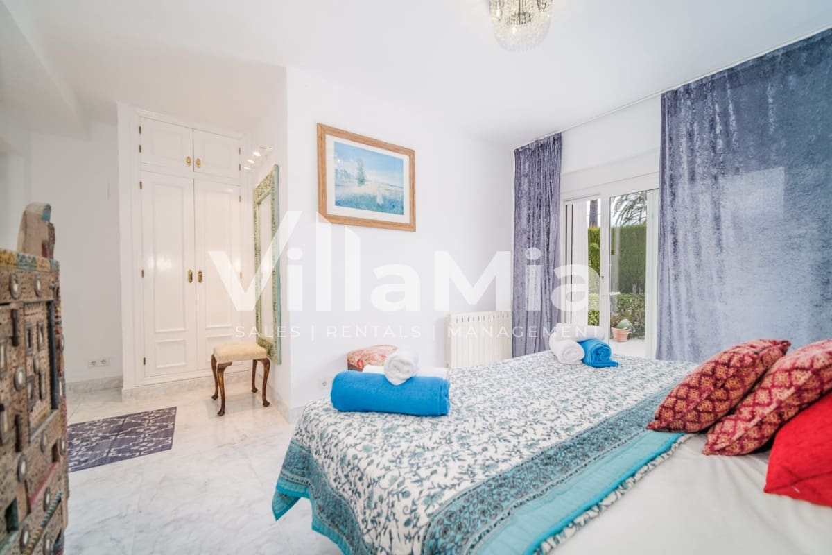 6 bedroom Villa for sale in Javea / Xabia - € 1,395,000 (Ref: 9891638)