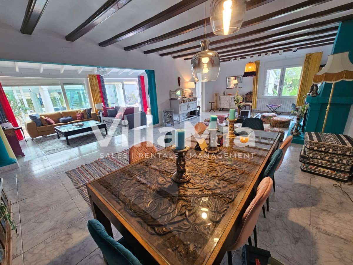 6 bedroom Villa for sale in Javea / Xabia - € 1,395,000 (Ref: 9891638)