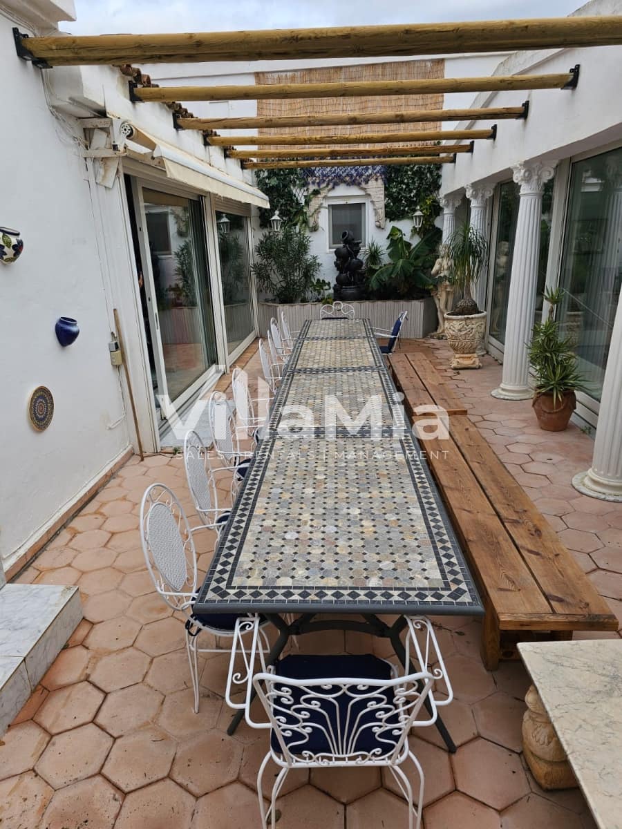 6 bedroom Villa for sale in Javea / Xabia - € 1,395,000 (Ref: 9891638)