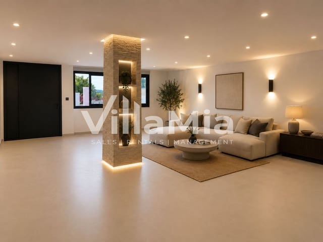 4 bedroom Villa for sale in Javea / Xàbia with pool - € 1,695,000 (Ref: 9891640)