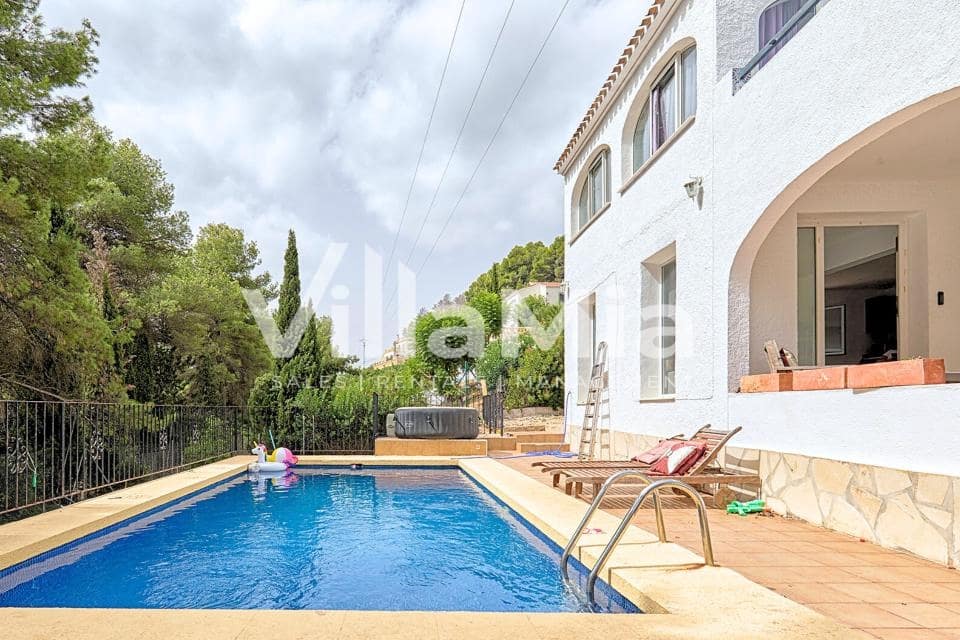 5 Zimmer Villa zu verkaufen in Javea / Xabia mit Pool - 549.000 € (Ref: 9891641)