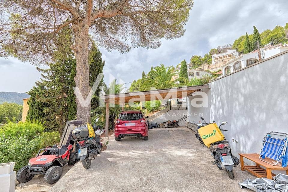 5 Zimmer Villa zu verkaufen in Javea / Xabia mit Pool - 549.000 € (Ref: 9891641)