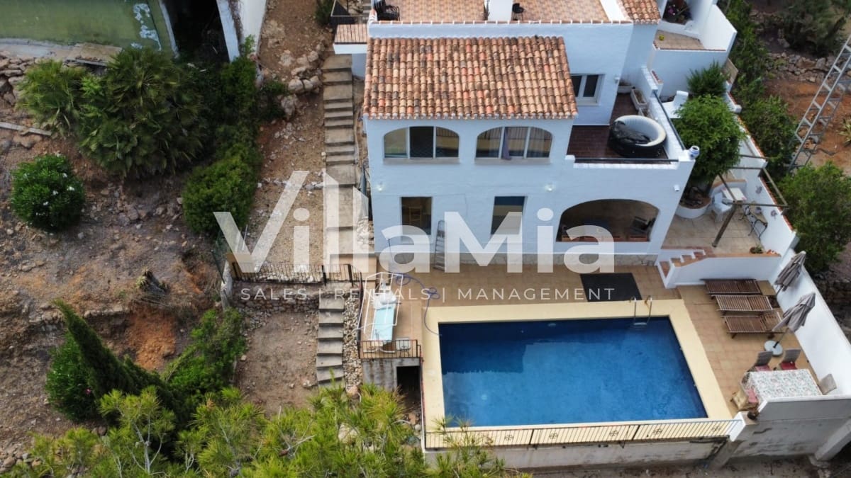 5 Zimmer Villa zu verkaufen in Javea / Xabia mit Pool - 549.000 € (Ref: 9891641)