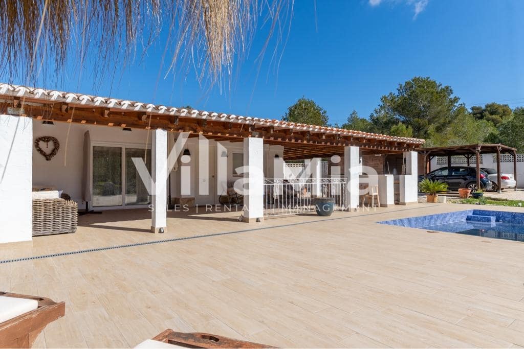 3 bedroom Villa for sale in Javea / Xabia - € 845,000 (Ref: 9891643)