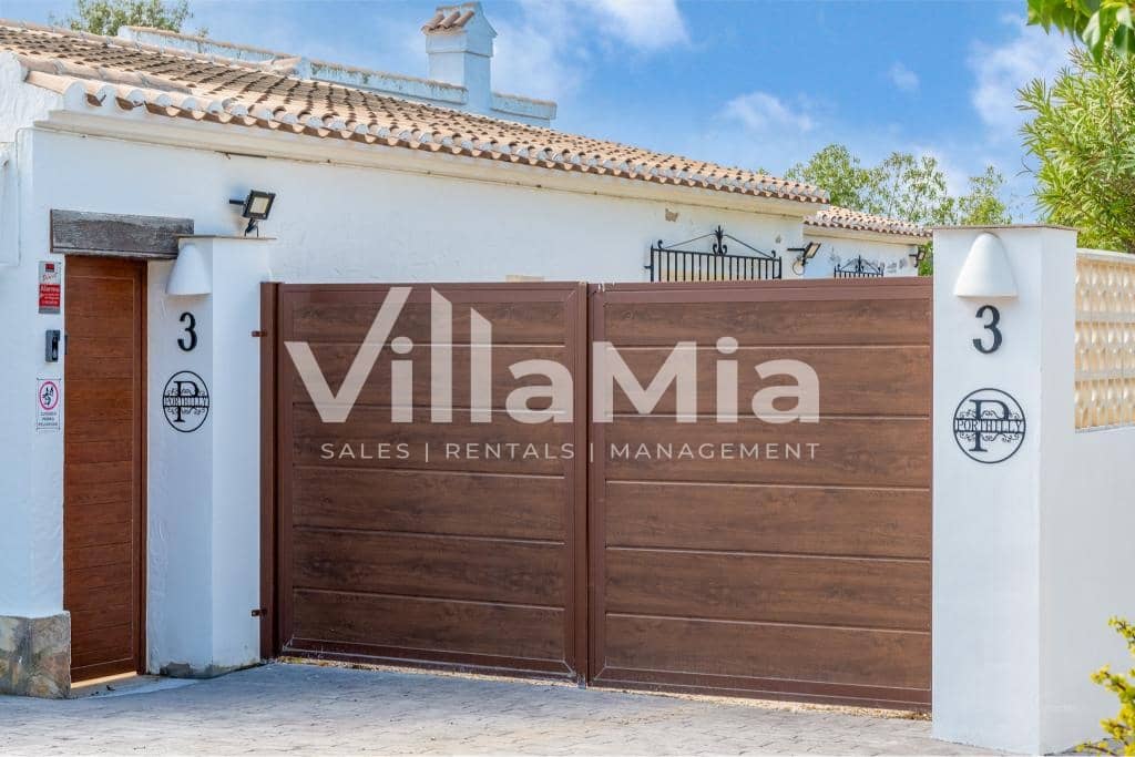 3 bedroom Villa for sale in Javea / Xabia - € 845,000 (Ref: 9891643)