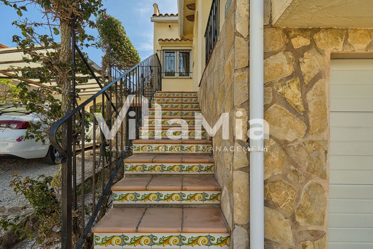 Chalet de 3 habitaciones en Javea / Xàbia en venta con piscina - 769.000 € (Ref: 9891644)