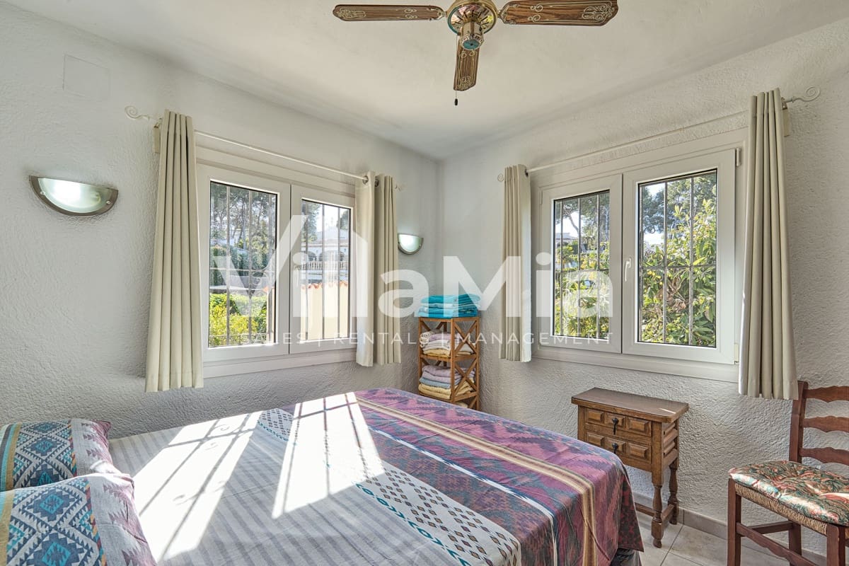 Chalet de 3 habitaciones en Javea / Xàbia en venta con piscina - 769.000 € (Ref: 9891644)