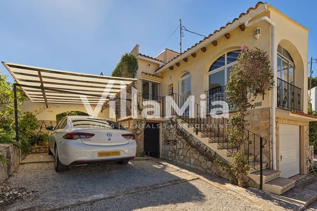 Chalet de 3 habitaciones en Javea / Xàbia en venta con piscina - 769.000 € (Ref: 9891644)