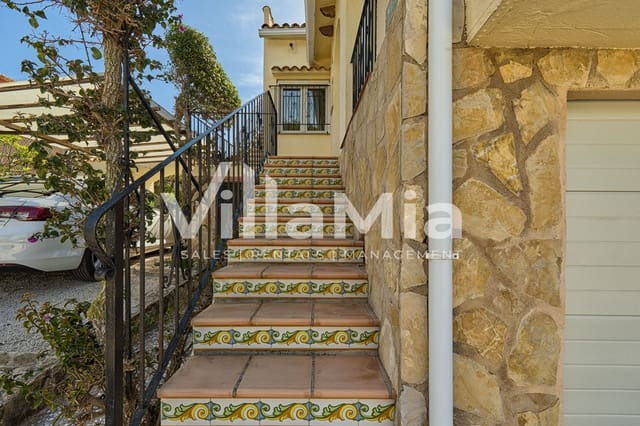 Chalet de 3 habitaciones en Javea / Xàbia en venta con piscina - 769.000 € (Ref: 9891644)