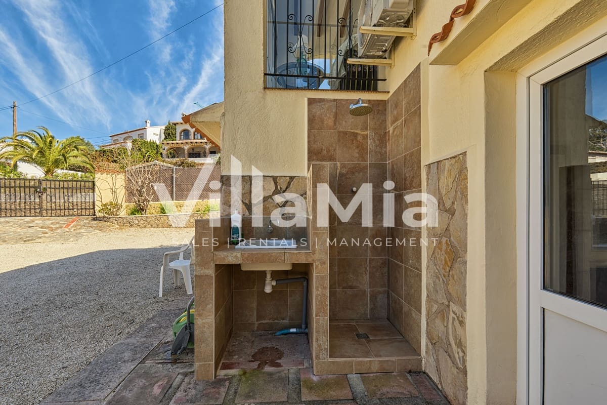 Chalet de 3 habitaciones en Javea / Xàbia en venta con piscina - 769.000 € (Ref: 9891644)