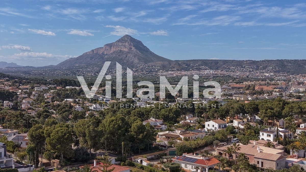 Chalet de 3 habitaciones en Javea / Xàbia en venta con piscina - 769.000 € (Ref: 9891644)