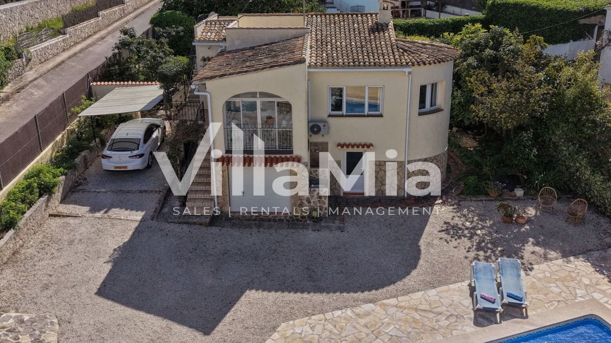 Chalet de 3 habitaciones en Javea / Xàbia en venta con piscina - 769.000 € (Ref: 9891644)