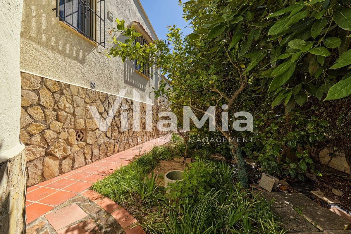 Chalet de 3 habitaciones en Javea / Xàbia en venta con piscina - 769.000 € (Ref: 9891644)