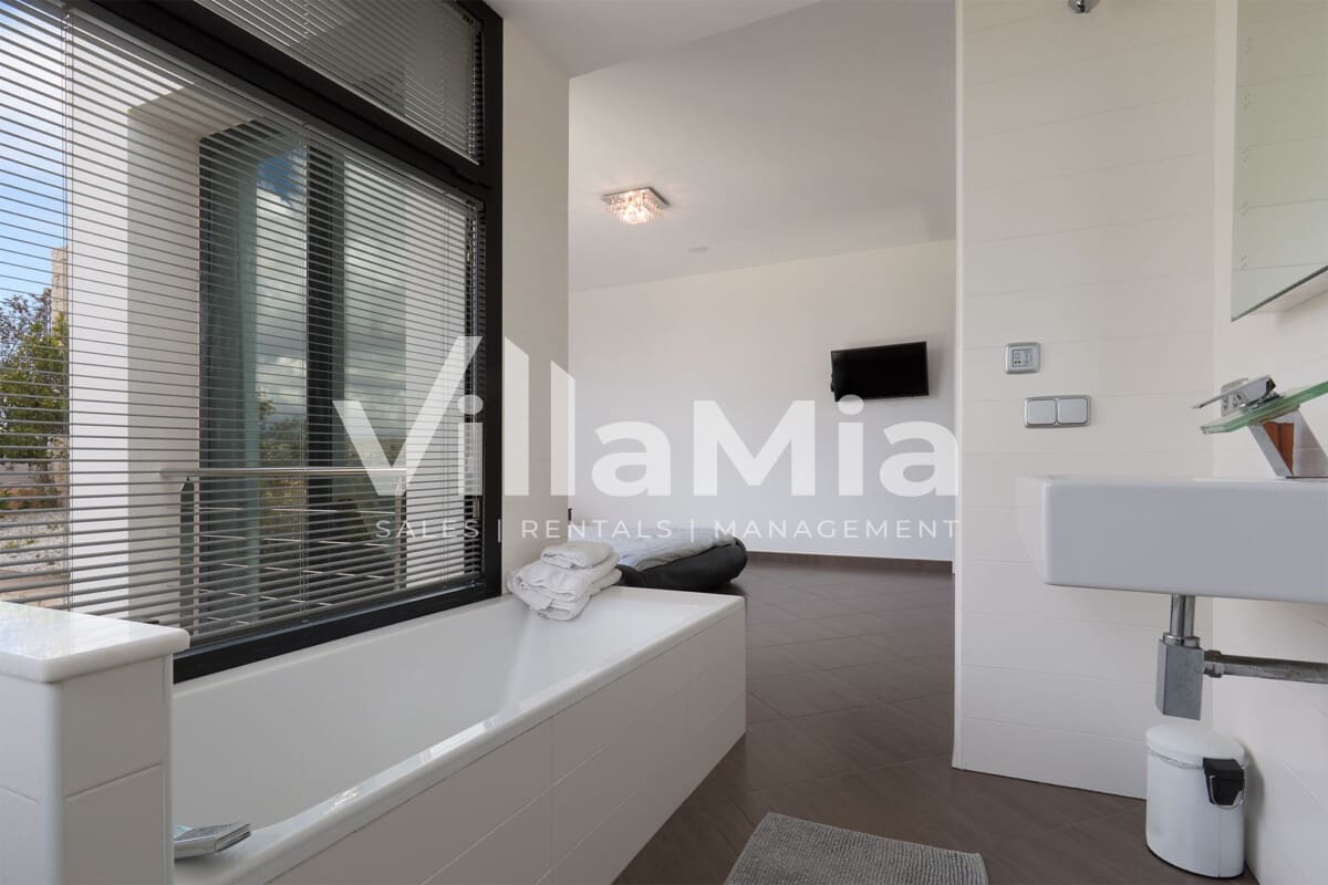 4 makuuhuone Huvila myytävänä paikassa Javea / Xabia mukana uima-altaan - 2 900 000 € (Ref: 9891646)