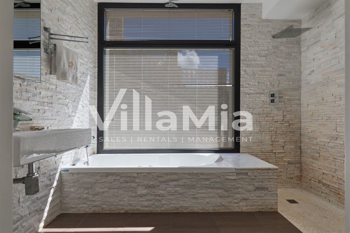 4 makuuhuone Huvila myytävänä paikassa Javea / Xabia mukana uima-altaan - 2 900 000 € (Ref: 9891646)