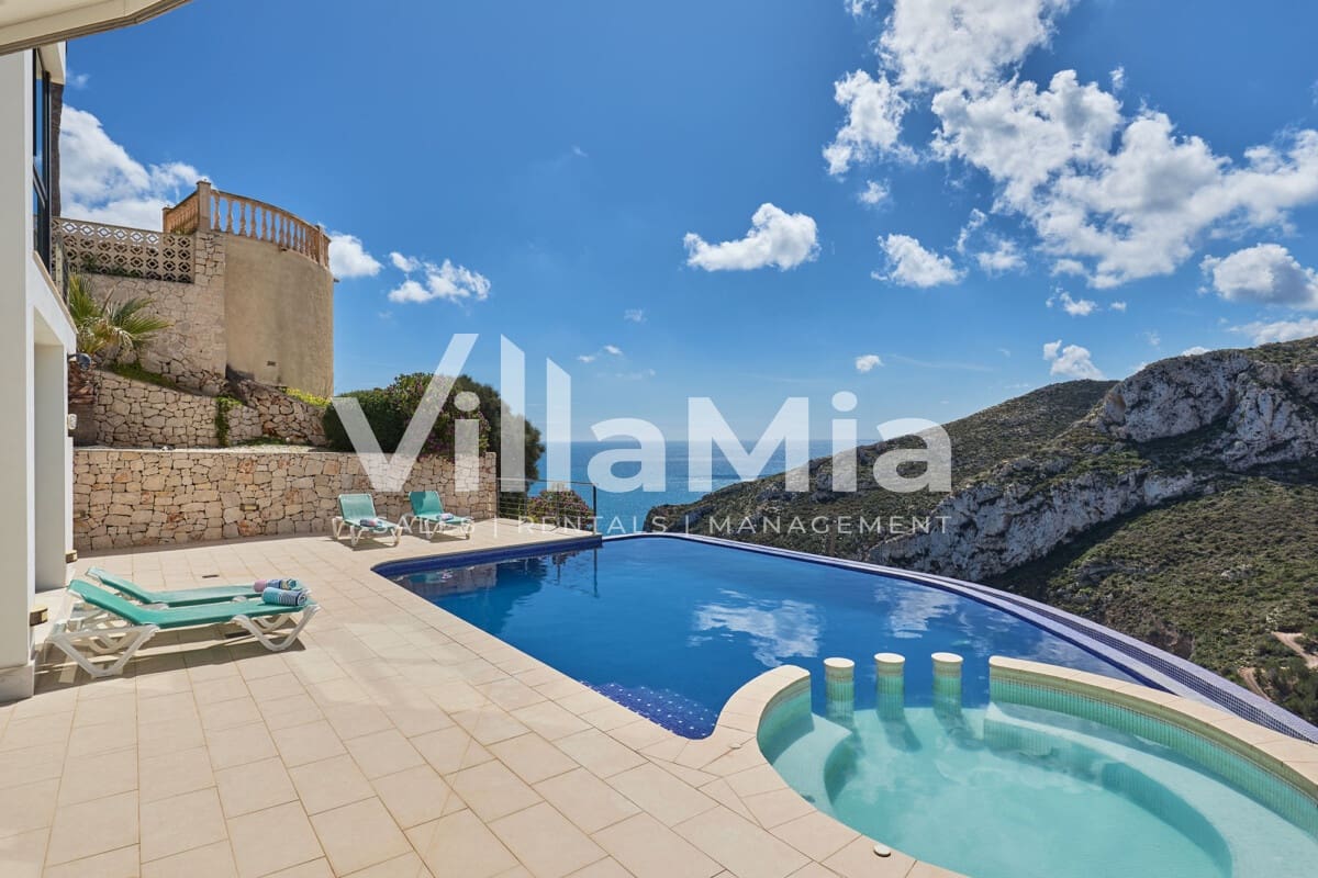 4 makuuhuone Huvila myytävänä paikassa Javea / Xabia mukana uima-altaan - 2 900 000 € (Ref: 9891646)
