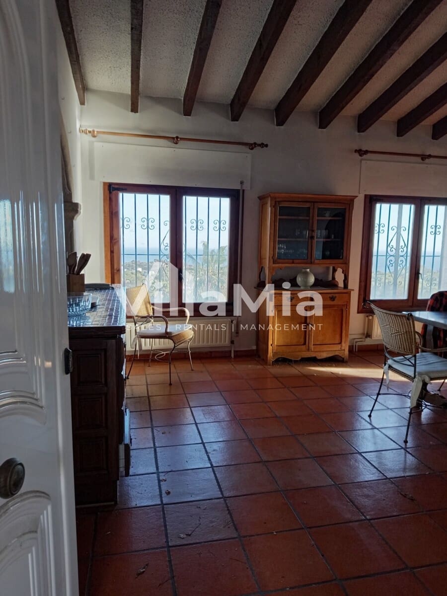 3 sypialnia Willa na sprzedaż w Javea / Xabia z basenem - 575 000 € (Ref: 9891648)