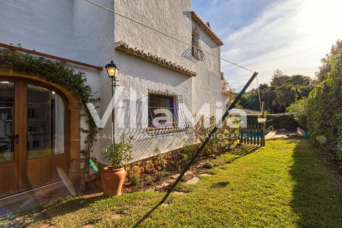 4 sypialnia Willa na sprzedaż w Javea / Xabia - 959 000 € (Ref: 9891649)