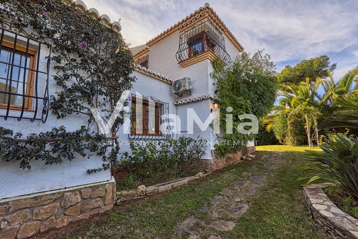 4 sypialnia Willa na sprzedaż w Javea / Xabia - 959 000 € (Ref: 9891649)