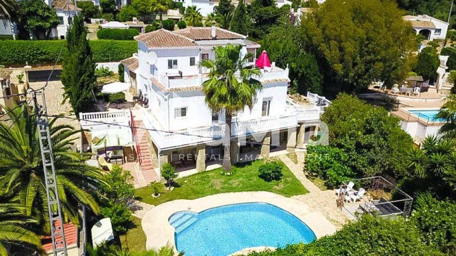 9 Zimmer Villa zu verkaufen in Javea / Xabia mit Pool - 915.000 € (Ref: 9891655)