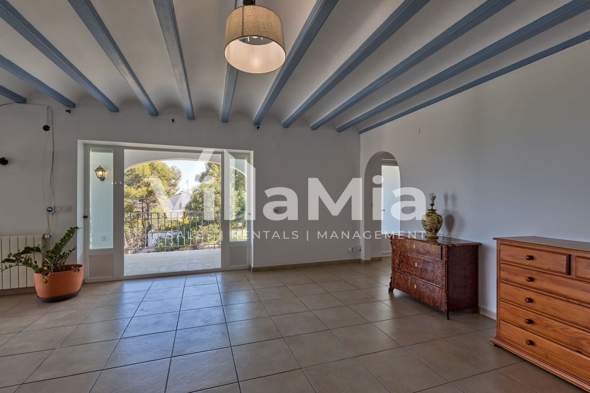 4 bedroom Villa for sale in Javea / Xabia - € 975,000 (Ref: 9891656)