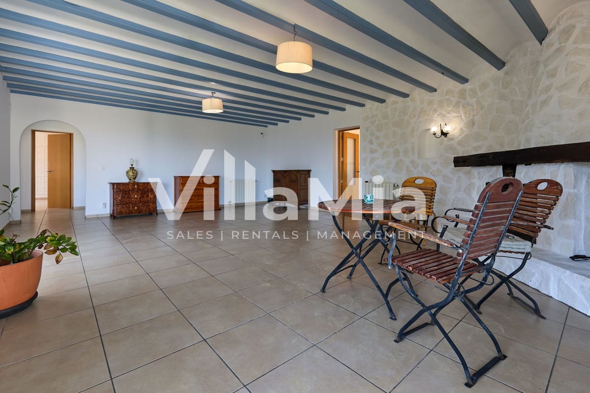 4 bedroom Villa for sale in Javea / Xabia - € 975,000 (Ref: 9891656)