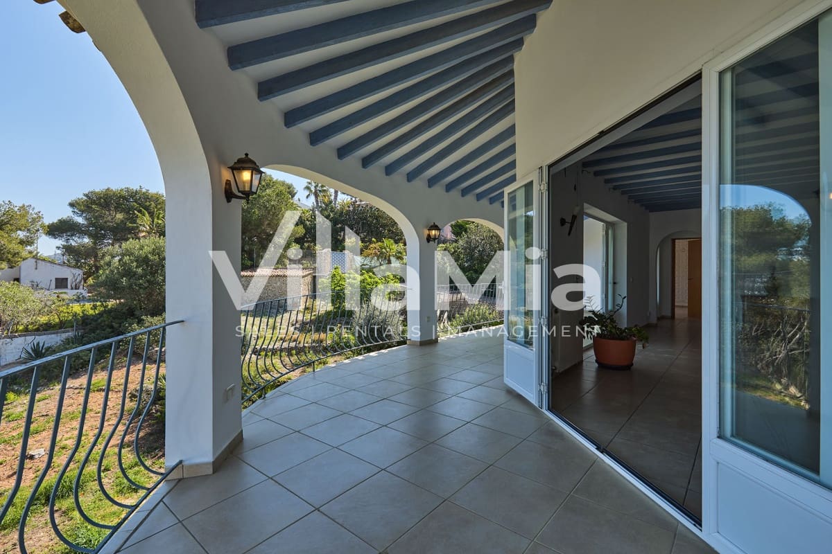 4 bedroom Villa for sale in Javea / Xabia - € 975,000 (Ref: 9891656)