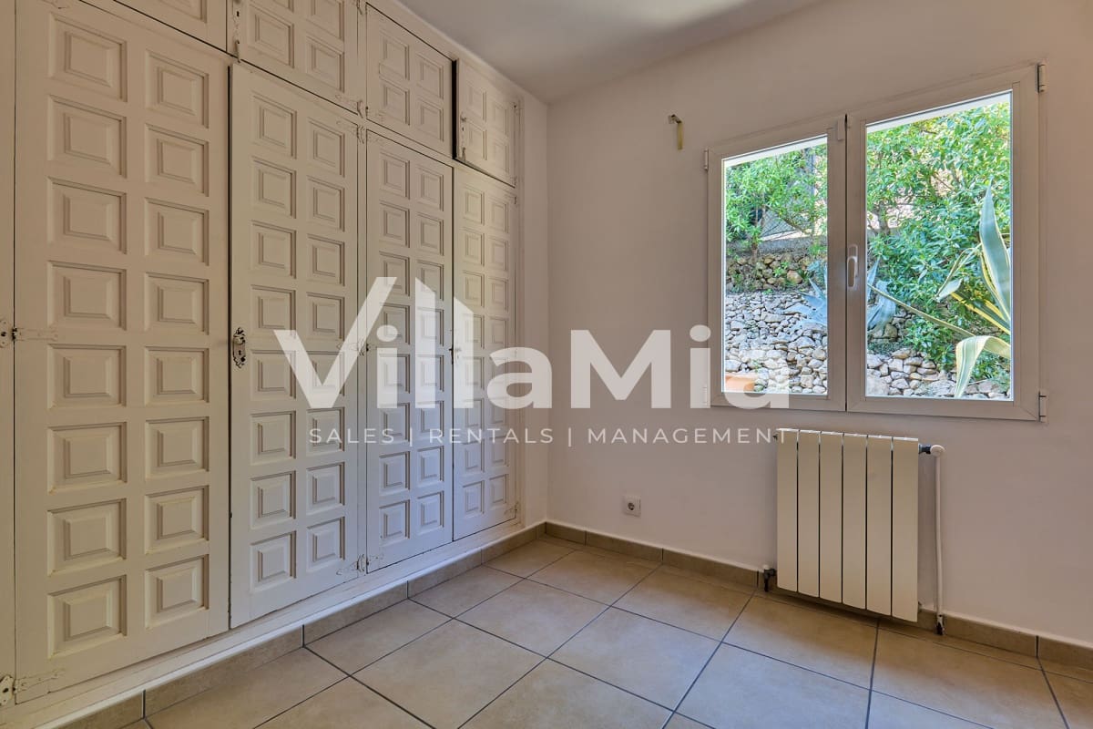 4 bedroom Villa for sale in Javea / Xabia - € 975,000 (Ref: 9891656)