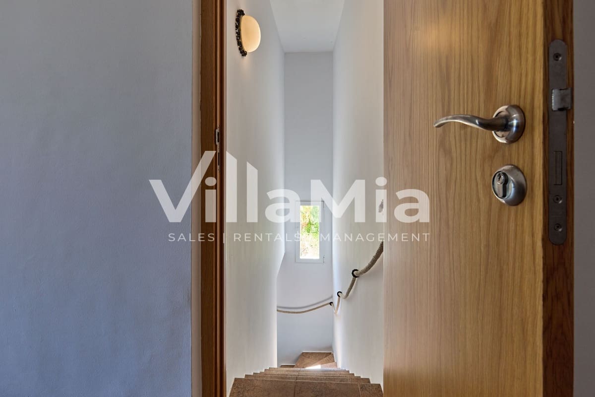 4 bedroom Villa for sale in Javea / Xabia - € 975,000 (Ref: 9891656)