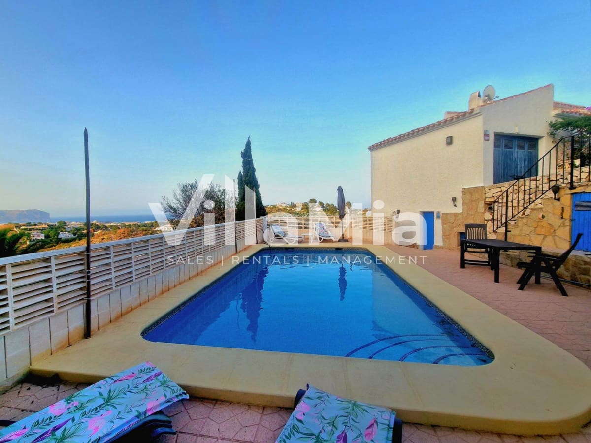 Chalet de 3 habitaciones en Javea / Xàbia en venta - 695.000 € (Ref: 9891657)