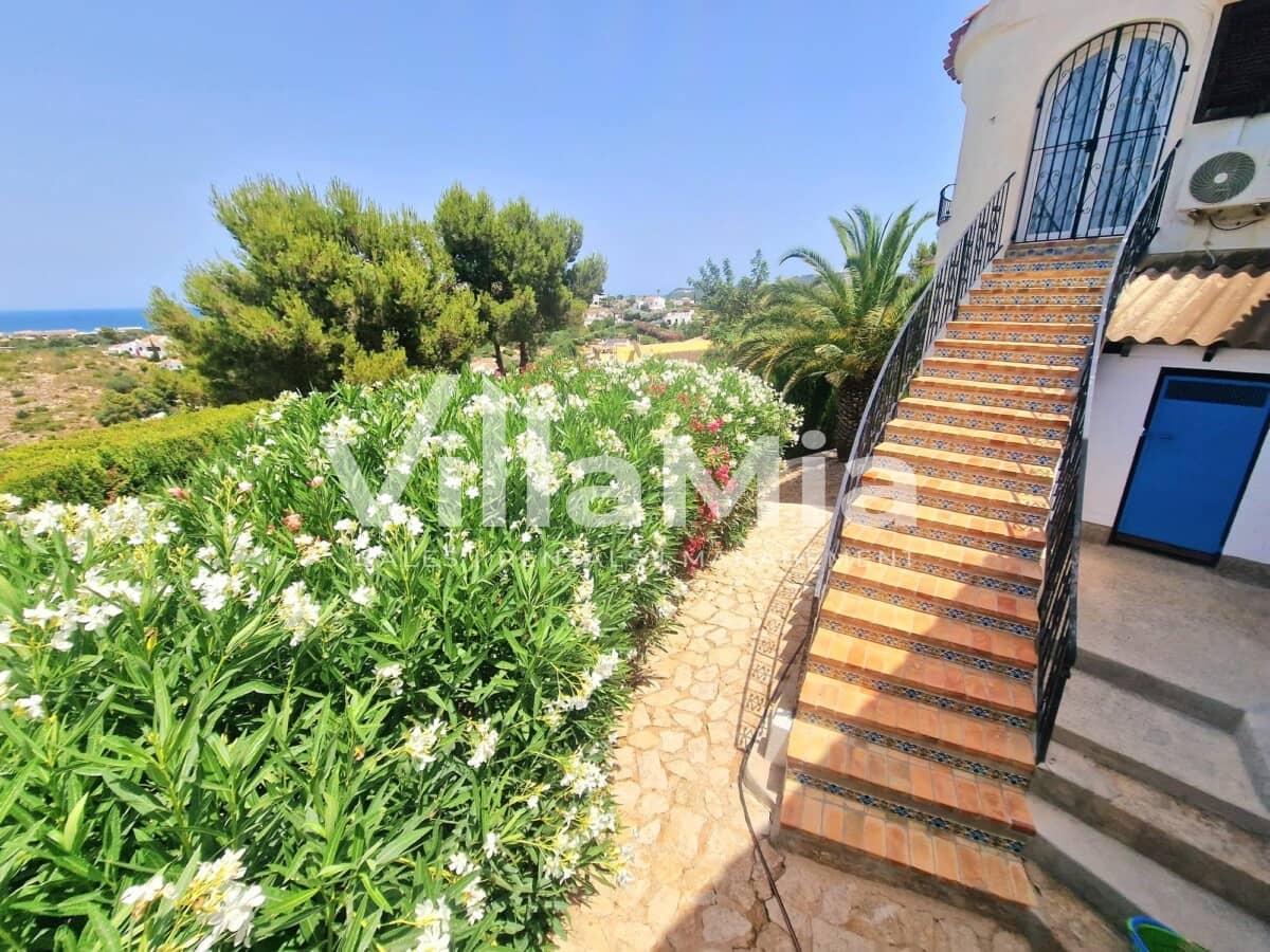 Chalet de 3 habitaciones en Javea / Xàbia en venta - 695.000 € (Ref: 9891657)