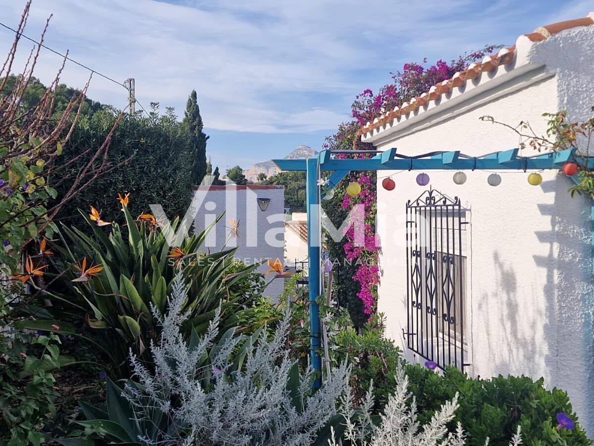 Chalet de 3 habitaciones en Javea / Xàbia en venta - 695.000 € (Ref: 9891657)