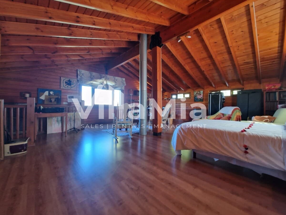 4 sovrum Finca/Hus på landet till salu i Orba med pool - 899 000 € (Ref: 9891661)