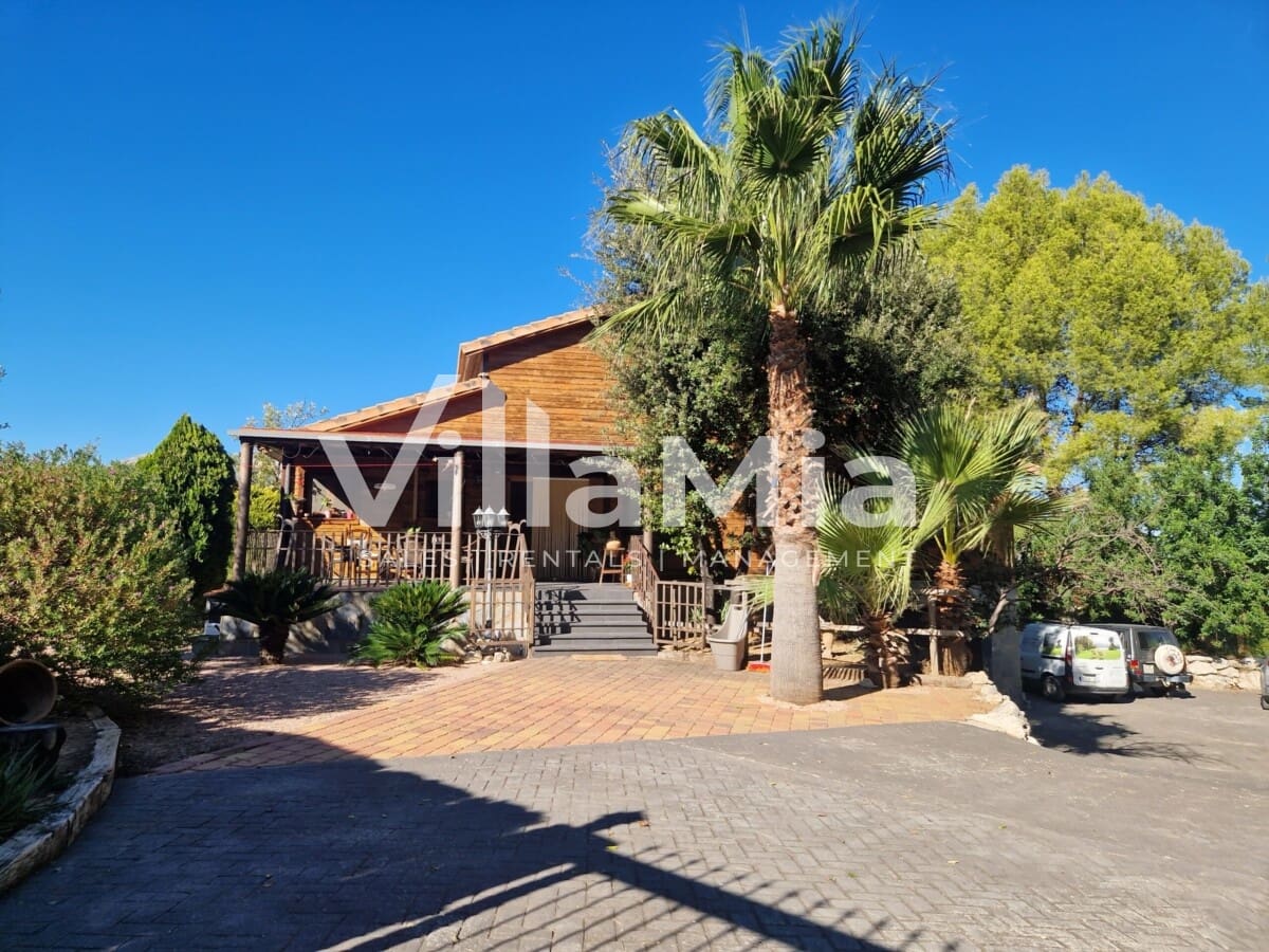 4 sovrum Finca/Hus på landet till salu i Orba med pool - 899 000 € (Ref: 9891661)