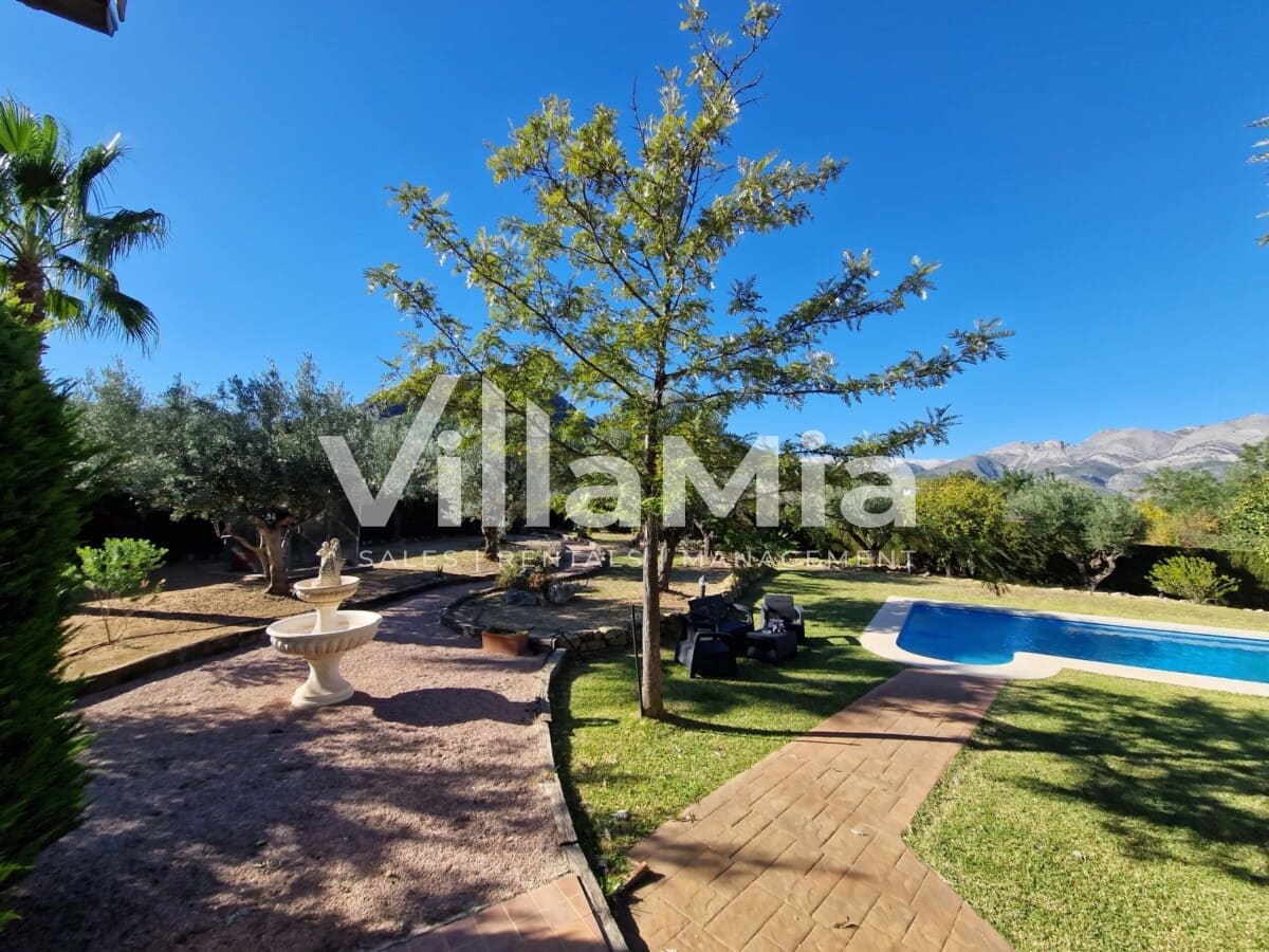 4 sovrum Finca/Hus på landet till salu i Orba med pool - 899 000 € (Ref: 9891661)