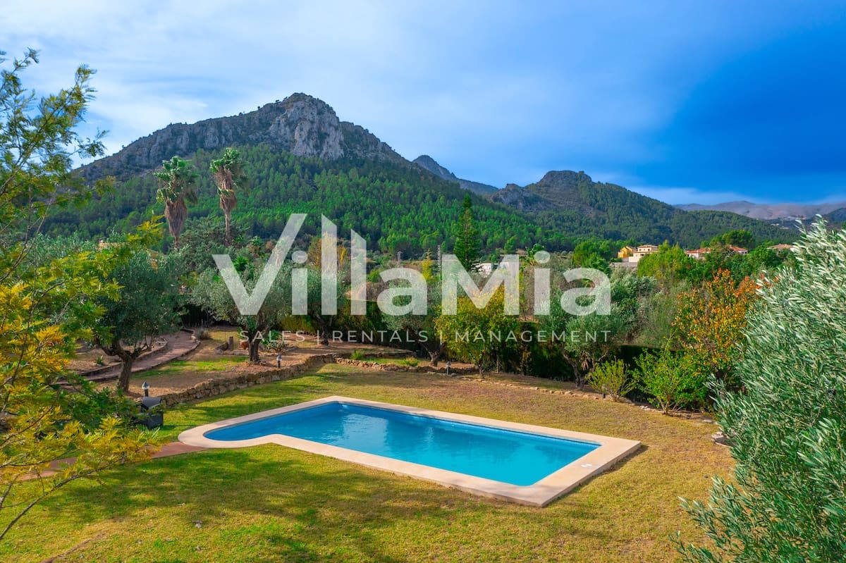 4 sovrum Finca/Hus på landet till salu i Orba med pool - 899 000 € (Ref: 9891661)
