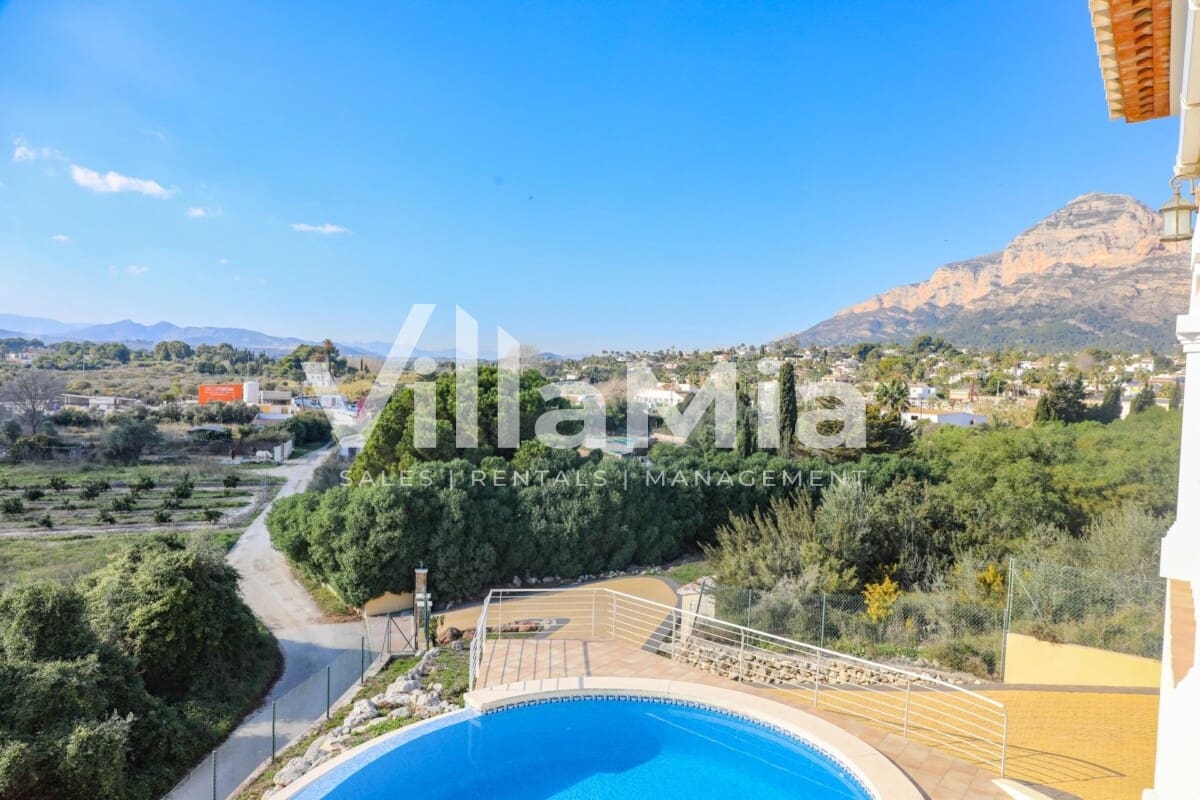 4 chambre Villa/Maison à vendre à Javea / Xabia avec piscine - 835 000 € (Ref: 9891662)