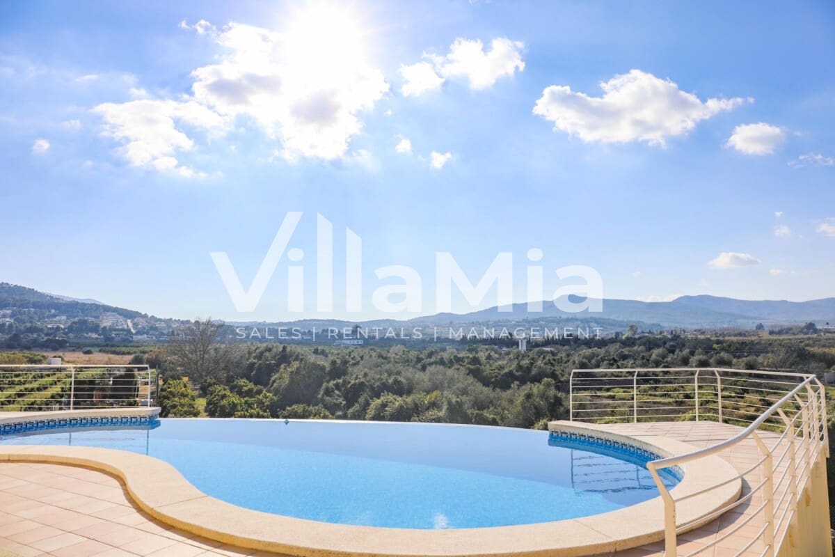 4 chambre Villa/Maison à vendre à Javea / Xabia avec piscine - 835 000 € (Ref: 9891662)
