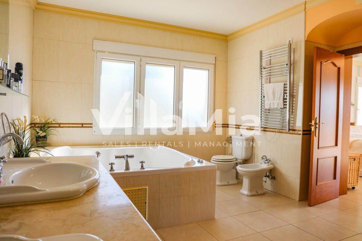 4 chambre Villa/Maison à vendre à Javea / Xabia avec piscine - 835 000 € (Ref: 9891662)
