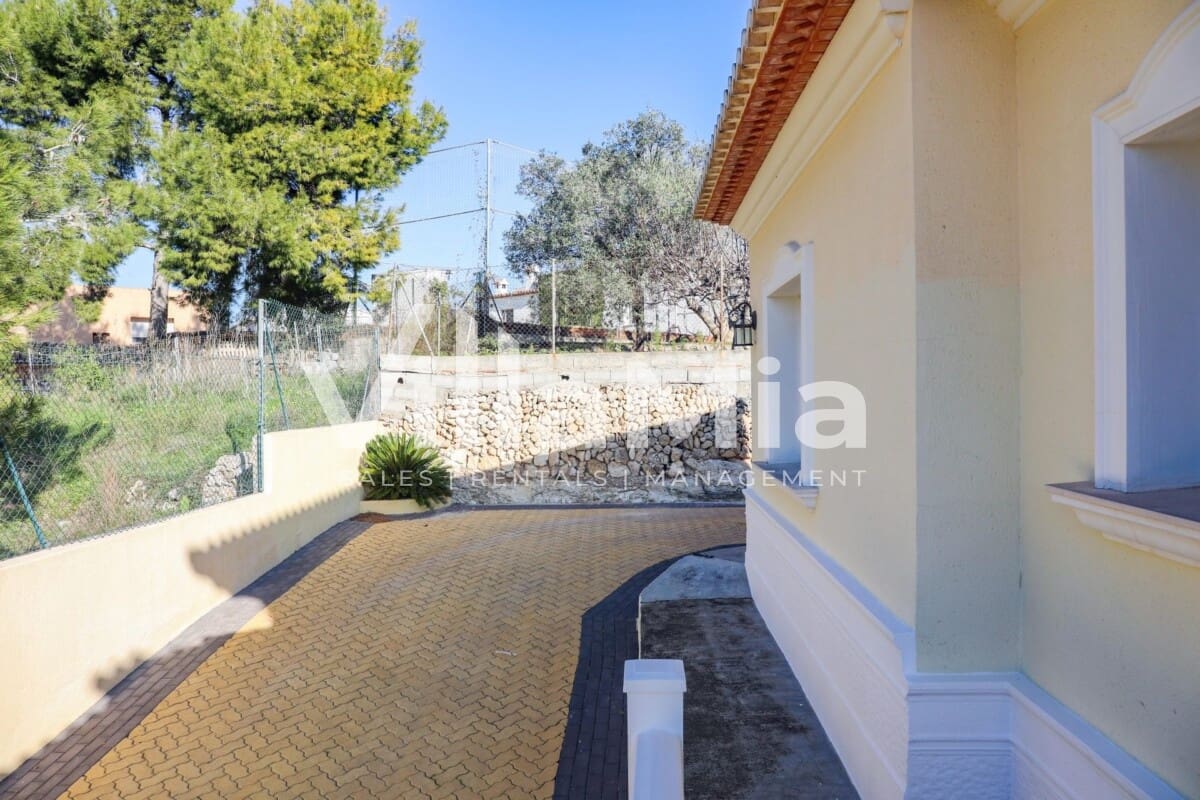4 chambre Villa/Maison à vendre à Javea / Xabia avec piscine - 835 000 € (Ref: 9891662)