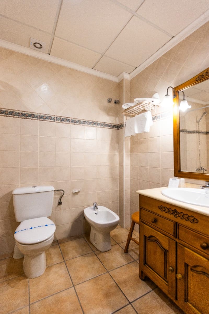 Hotel te koop in Castell de Castells met garage - € 958.000 (Ref: 9902457)