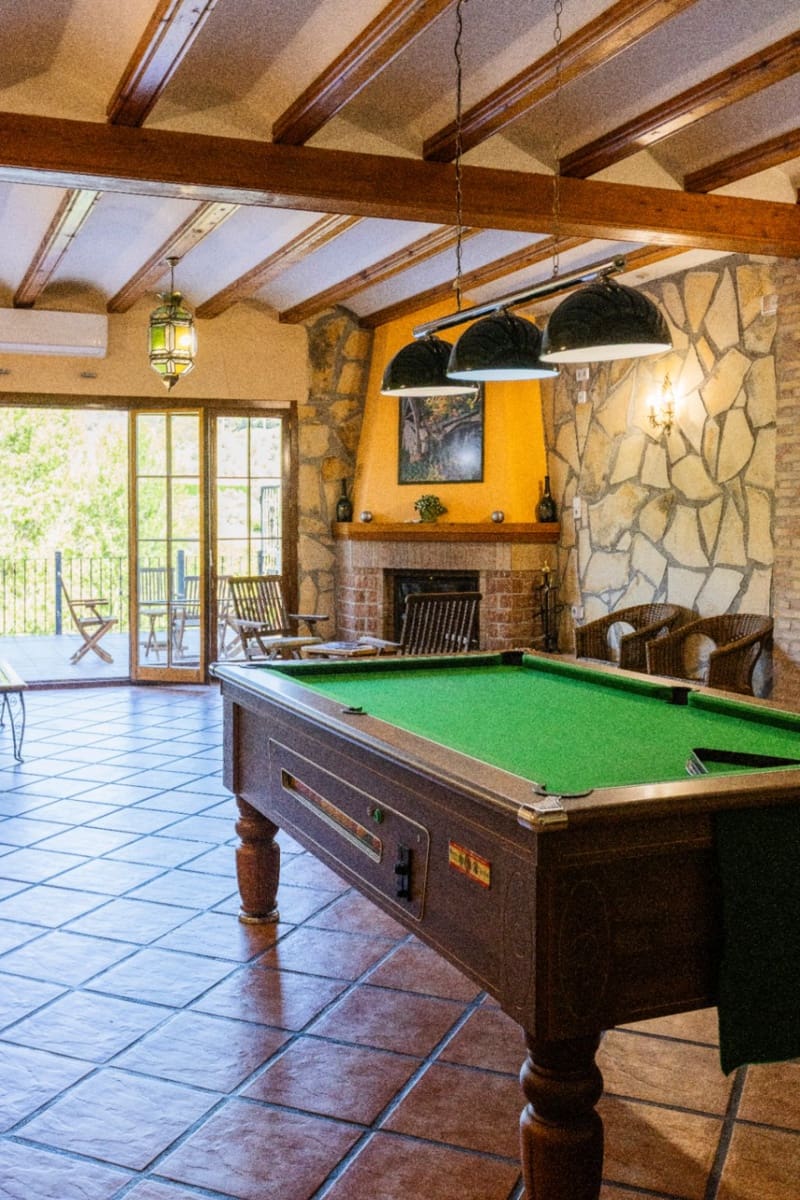 Hotel te koop in Castell de Castells met garage - € 958.000 (Ref: 9902457)