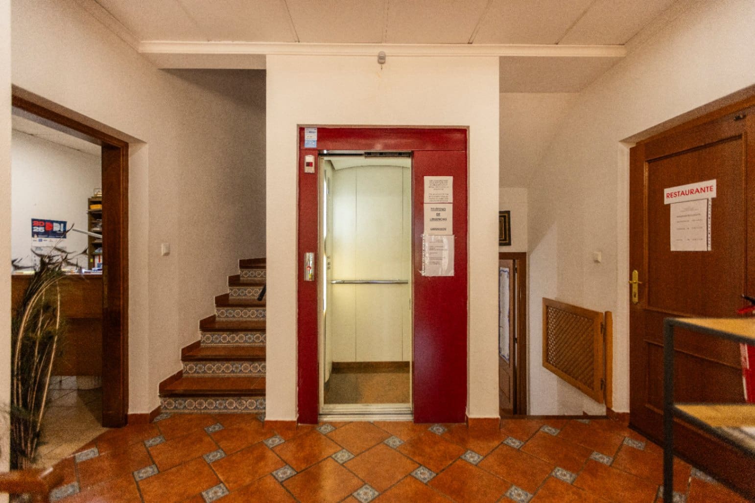 Hotel te koop in Castell de Castells met garage - € 958.000 (Ref: 9902457)