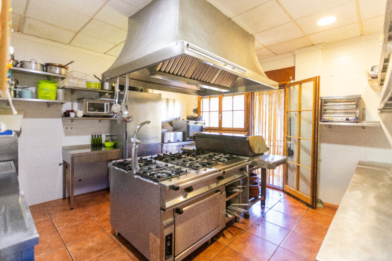Hotel te koop in Castell de Castells met garage - € 958.000 (Ref: 9902457)