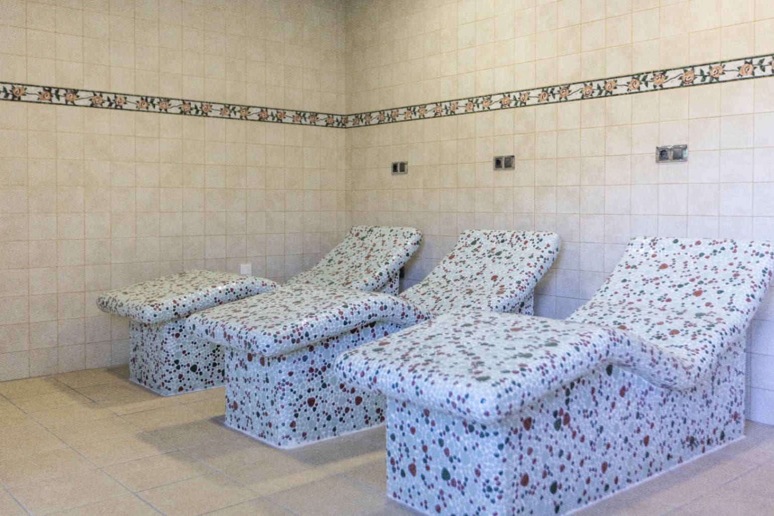 Hotel te koop in Castell de Castells met garage - € 958.000 (Ref: 9902457)