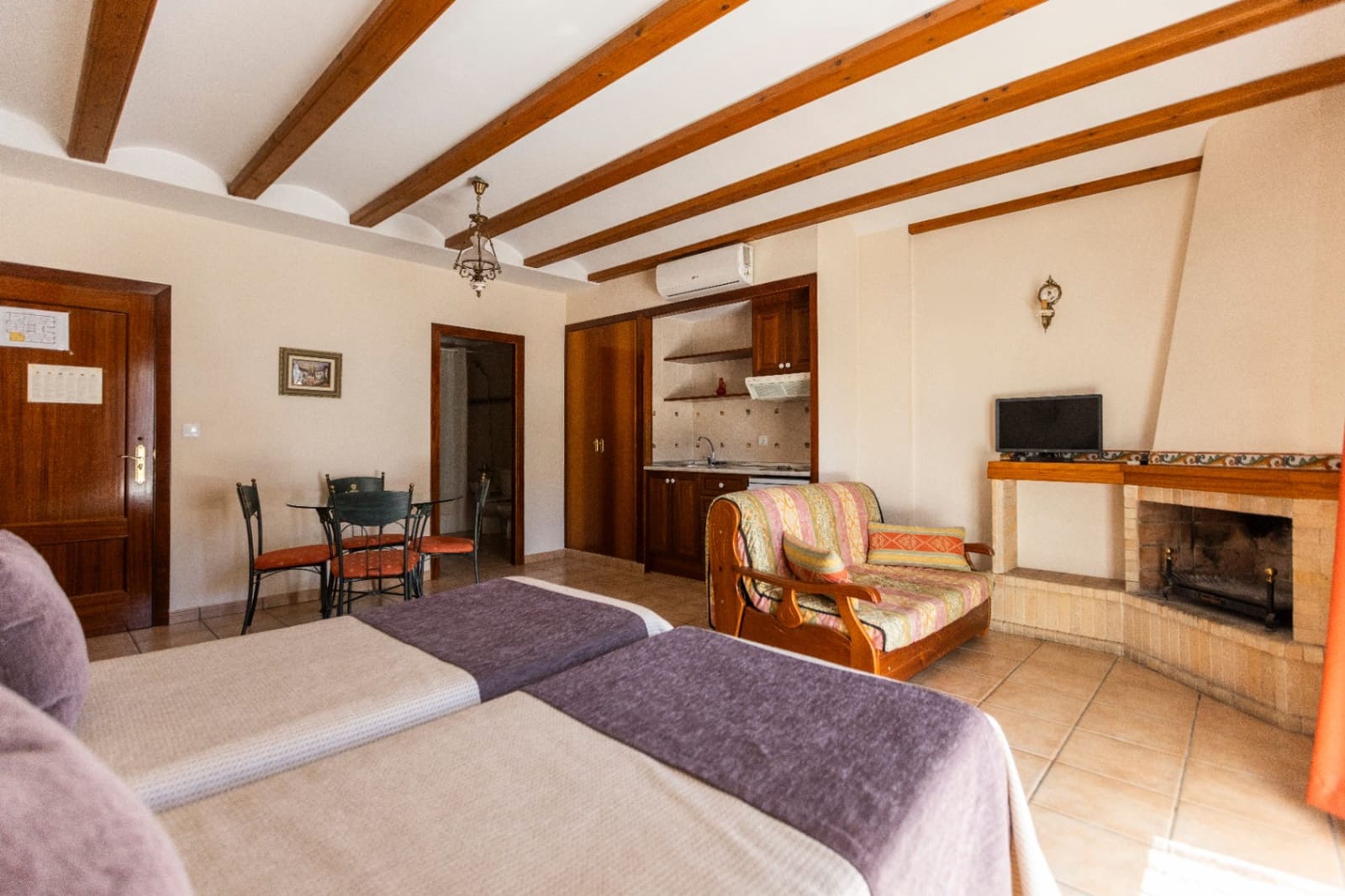 Hotel te koop in Castell de Castells met garage - € 958.000 (Ref: 9902457)