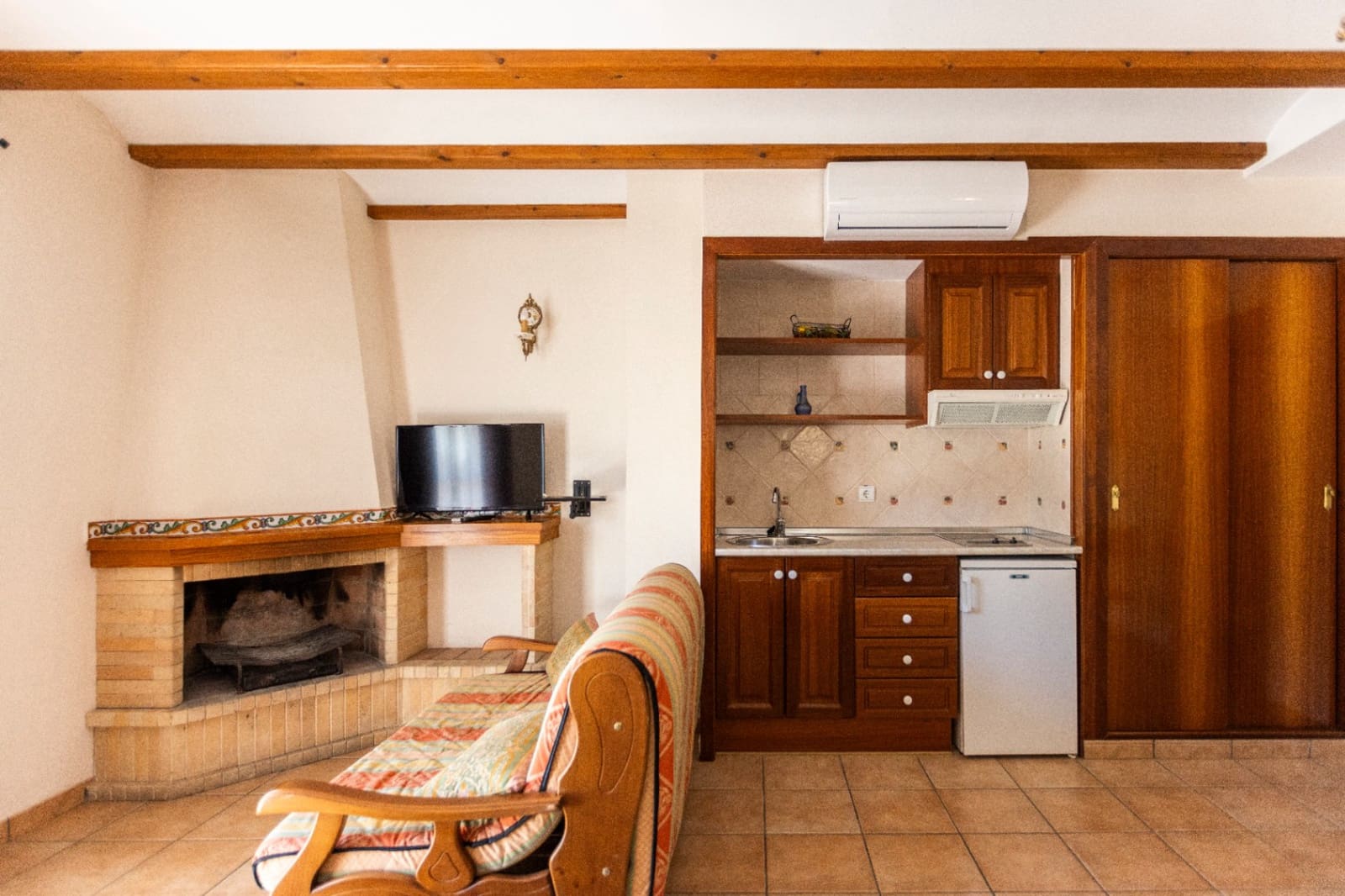 Hotel te koop in Castell de Castells met garage - € 958.000 (Ref: 9902457)
