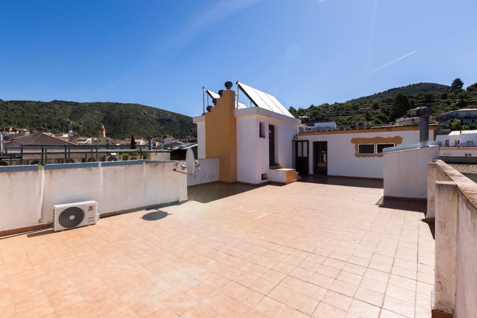 Hotel te koop in Castell de Castells met garage - € 958.000 (Ref: 9902457)