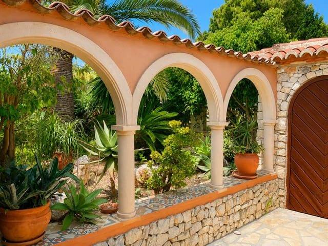 5 soverom Villa til salgs i Javea / Xabia med svømmebasseng garasje - € 1 500 000 (Ref: 9926462)
