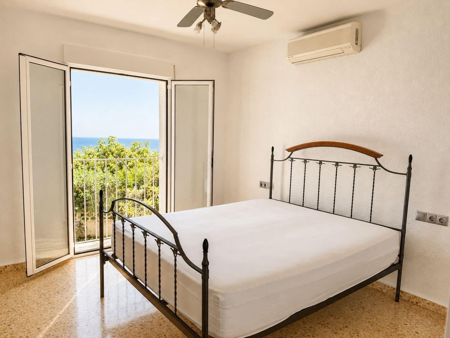 3 sovrum Villa till salu i Denia med pool garage - 450 000 € (Ref: 9956331)